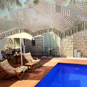  Otel Ella Alacati Türkiye