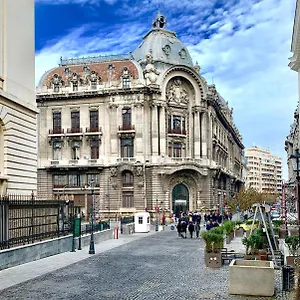 Nf Palace Old Bükreş