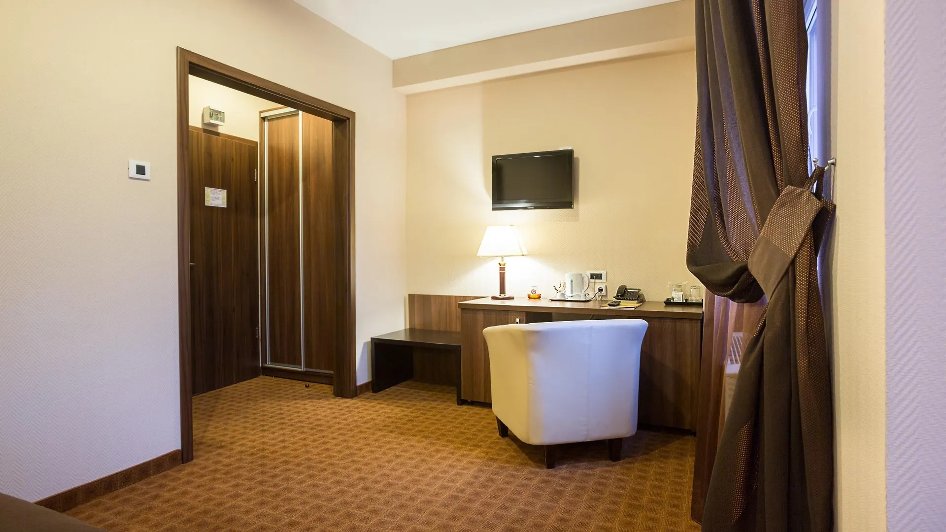 Inter Business Bucharest Hotell