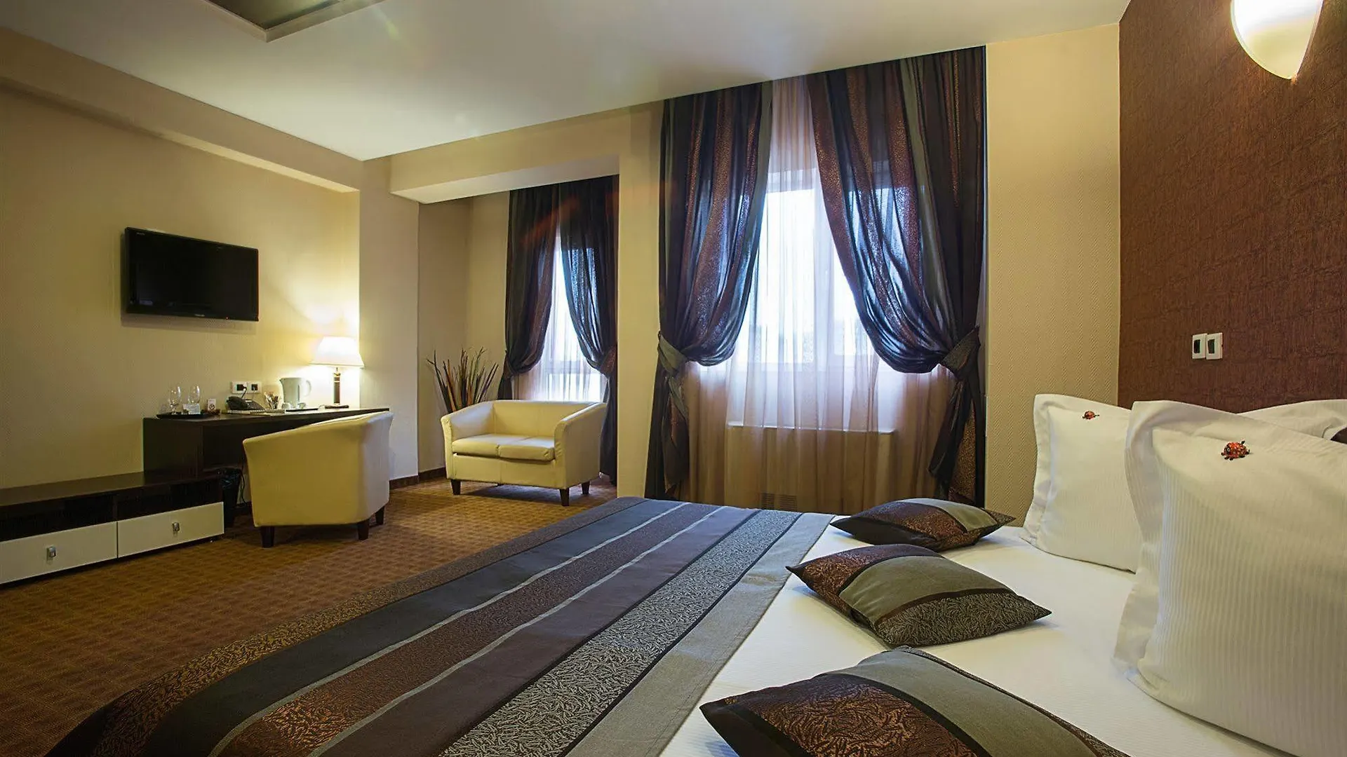 Inter Business Bucharest Hotell